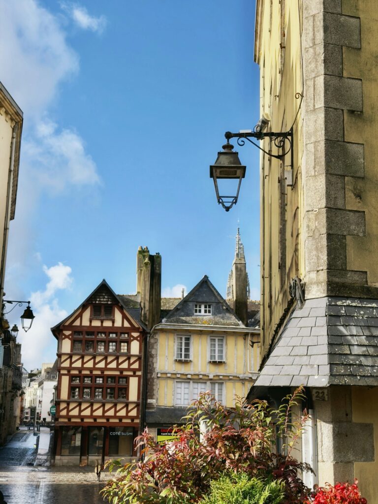 Vakwerkhuizen en de kathedraal van Quimper