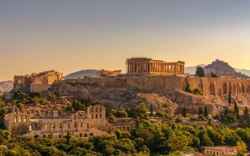 Het Parthenon op de Akropolis boven Athene